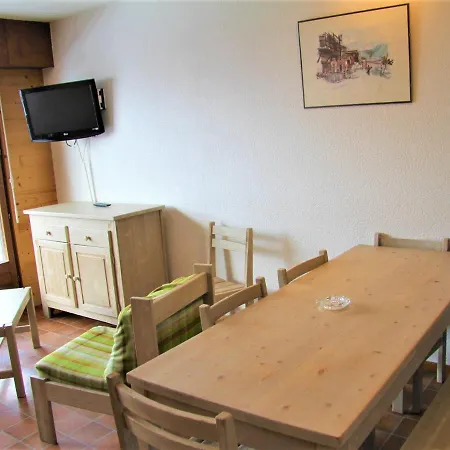 Appartement La Clusaz, 2 Pièces, 6 Personnes - Fr-1-459-175 *